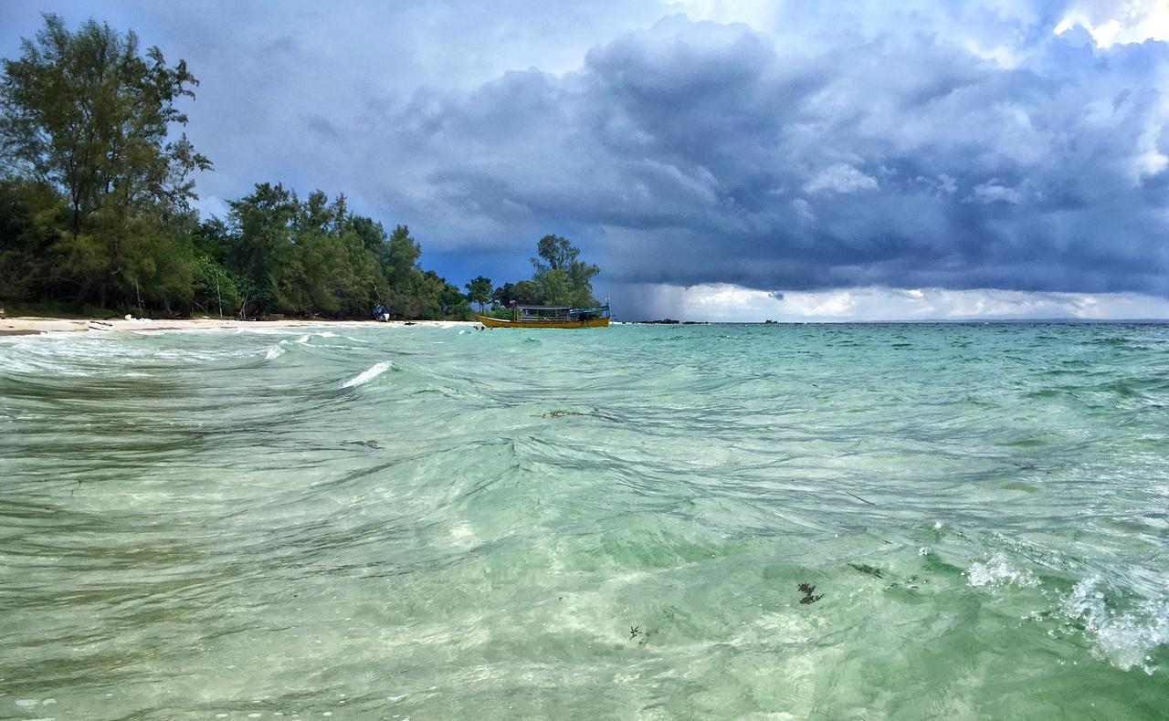A Pousada Suns Of Beaches Koh Rong Island Exterior foto